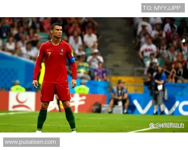 C罗在足球界的传奇地位与他背后的故事揭秘