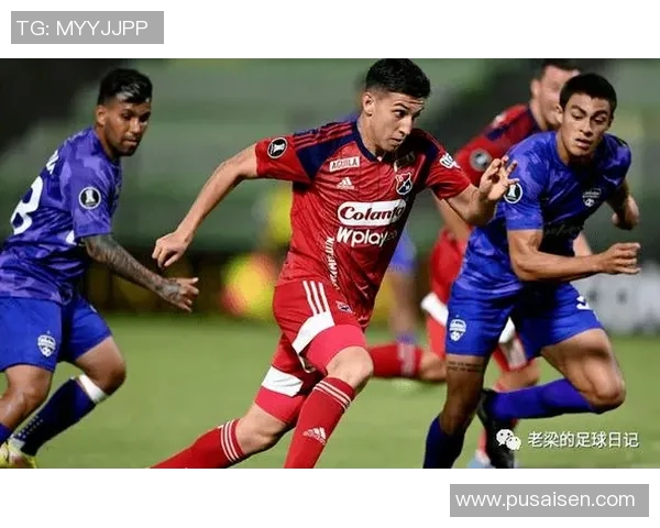 老梁揭秘足球明星背后的故事与人生轨迹，带你走进他们的真实世界