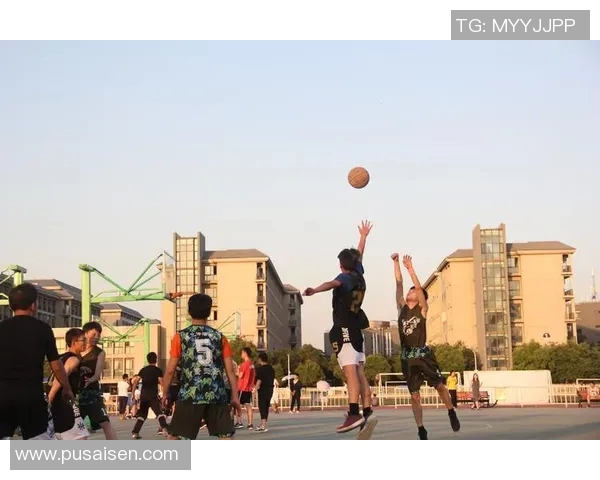 篮球明星展现激情瞬间拍摄篮球图片记录运动之美与热血青春的完美结合